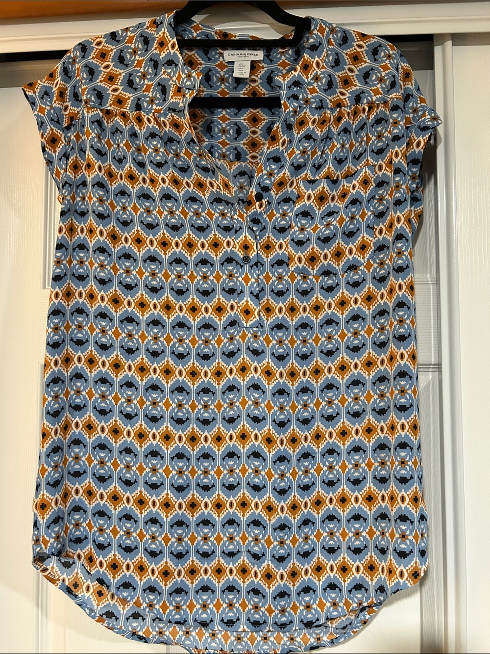 Carolina Belle Geometric Short-Sleeve Blouse in Blue and Gold